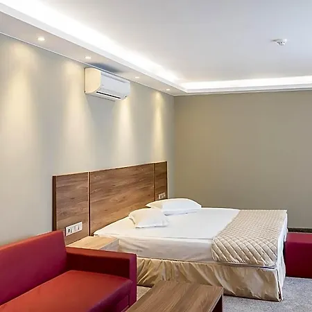 Calipso Hotel 3*