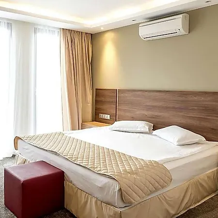 Calipso Hotel 3*
