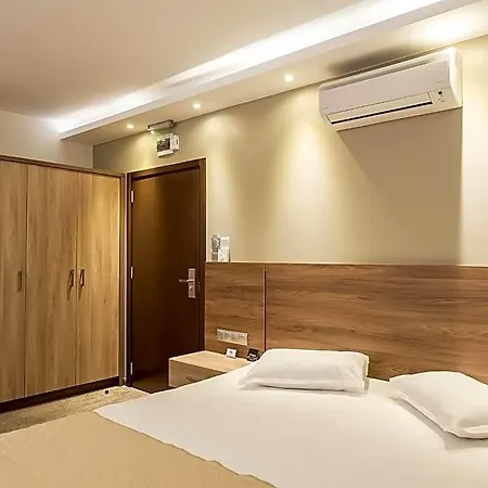 Calipso Hotel